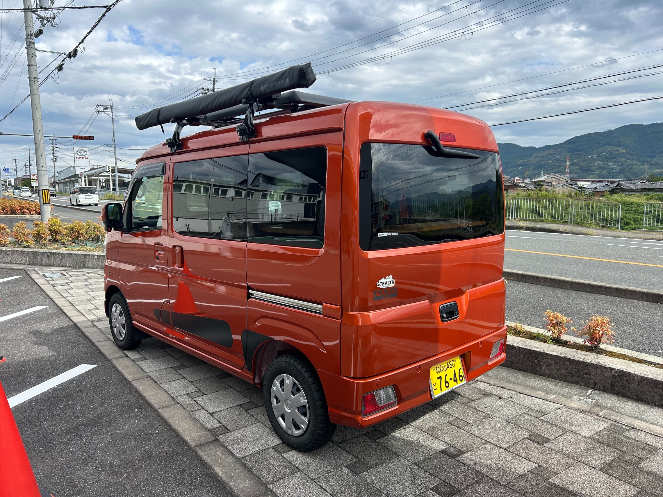 スタイリッシュに遊べる軽キャンパー