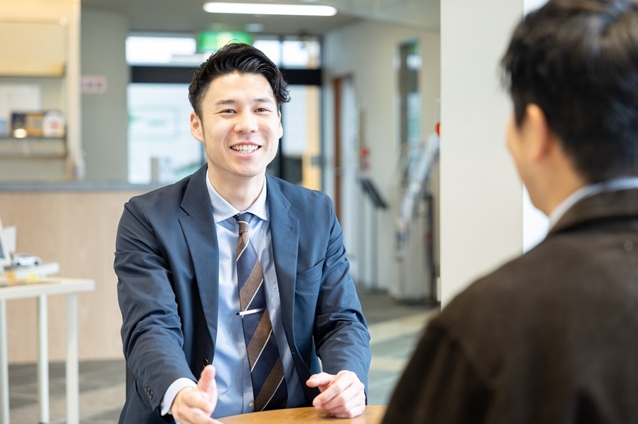 宮街道店　市川　久也社員
