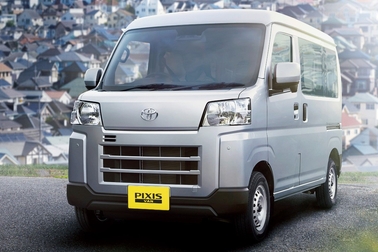 デラックス（CVT・2WD）